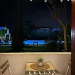 Lv Apartment