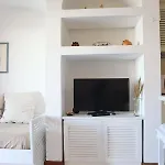 Lv Apartment *